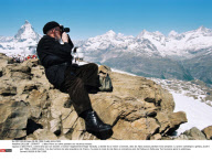 EXCLUSIF : ZERMATT : L'abbe Pierre au calme pendant ses vacances suisses.