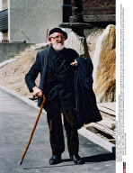 EXCLUSIF : ZERMATT : L'abbe Pierre au calme pendant ses vacances suisses.