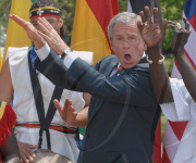 U.S. PRESIDENT BUSH HOSTS MALARIA AWARENESS DAY AT WHITE HOUSE