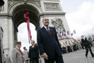 CEREMONIE DU 62eme ANNIVERSAIRE DE LA VICTOIRE DU 8 MAI 1945 EN PRESENCE DE JACQUES CHIRAC DONT LE MANDAT A L'ELYSEE S'ACHEVE LE 16 MAI PROCHAIN
