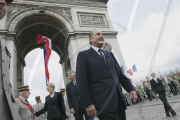 CEREMONIE DU 62eme ANNIVERSAIRE DE LA VICTOIRE DU 8 MAI 1945 EN PRESENCE DE JACQUES CHIRAC DONT LE MANDAT A L'ELYSEE S'ACHEVE LE 16 MAI PROCHAIN