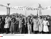 PARIS: Manif des etudiants anti-grevistes