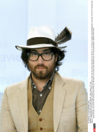 *EXCLUSIVE*ISSY-LES-MOULINEAUX : Sean Lennon on TV set