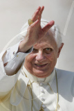 Italy Pope Prays For Victims of Greek Fires and Asia Floods