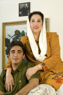 UAE Benazir Bhutto and her children