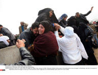 GAZA: Palestinians flood into Egypt after border blasts