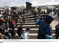 GAZA: Palestinians flood into Egypt after border blasts