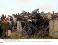 GAZA: Palestinians flood into Egypt after border blasts
