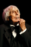 Johannes Heesters gives concert in Holland