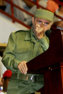 Fidel Castro meets with Cuban baseball team after second-place finish in World Championship