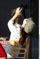 EXCL.: Actress EVA LONGORIA getting a new puppy