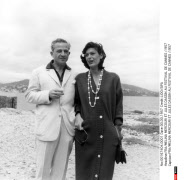 FRA/MELINA MERCOURI ET JULES DASSIN AU FESTIVAL DE CANNES :1957