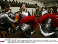 VATICAN: Swiss Guards swear in