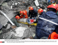 DUJIANGYAN: Earthquake hits a middle school