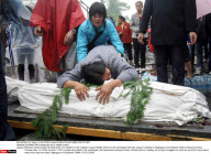 DUJIANGYAN: Earthquake hits a middle school