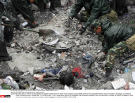 DUJIANGYAN: Earthquake hits a middle school