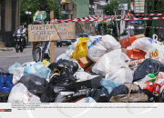 NAPLES : Chronic trash problem