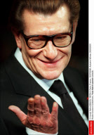 Yves Saint-Laurent Dies at 72