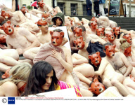 PETA PROTEST AGAINST THE QUEEN'S GUARDS' BEARSKIN HATS, LONDON, BRITAIN - 21 MAY 2006