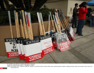 CA: WRITERS GUILD STRIKE AT PARAMOUNT STUDIOS