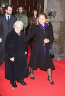 PA280107LEO06 - HELENE DI CAPRIO E IRMELIN IDENBIRKIN,ABUELA Y MADRE DE LEONARDO