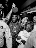 Soul Legend ISAAC HAYES Dead at 65