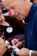 Democratic candidates pitch policies at Tom Harkin steak fry