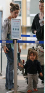 EXCL.: Actress AMANDA PEET and her family arriving at Vancouver airport