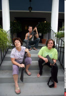 LA: NEW ORLEANS RESIDENTS PROTECT THEIR HOMES