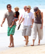 Newlyweds Ellen and Portia hit the beach