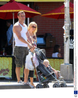 Naomi Watts and Liev Schreiber out and about in New York, America - 07 Sep 2008