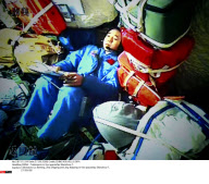 CHINA : Taikonauts in the spaceship Shenzhou-7.