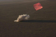 Chinese Spacecraft Shenzhou 7 Lands in North China