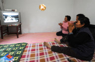(1)CHINA-SHENZHOU-7-JING HAIPENG-FAMILY (CN)