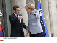 PARIS : Crisis summit at the Elysee palace