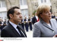 PARIS : Crisis summit at the Elysee palace