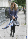 Elle Macpherson out and about, Notting Hill, London, Britain - 18 Sep 2008