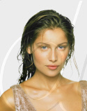 Laeticia Casta