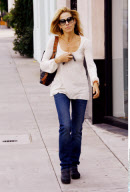 Country singer SHERYL CROW getting scary skinny