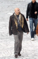 EXCLUSIVE : John Travolta was seen on the set of "From Paris with Love" directed by french director Luc Besson.
