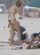Supermodel Natalia Vodianova with his husband and son at Ipanema Beach