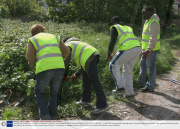 'OPERATION COMMUNITY PAYBACK' COMMUNITY SERVICE PROGRAMME FOR YOUNG OFFENDERS, SOUTHGATE, BRITAIN - 11 MAY 2005