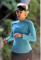 EXCL.: Actress FELICITY HUFFMAN and husband WILLIAM H. MACY doing some workout