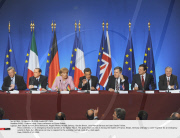 PARIS : Financial crisis- Press conference at Elysee Palace
