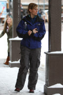 Hilary Swank discovers you need gloves in Aspen