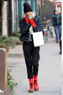 UK top model AGYNESS DEYN brings back the Dr. Martens trend