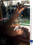 EARTHA KITT LAUNCHING 'KITT FOR CATS' ADOPTION CAMPAIGN, NEW YORK, AMERICA - 17 DEC 2002