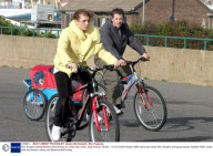 Ben Amigoni taking Beatrice McCartney on a bike ride, Hove, East Sussex, Britain - 19 Oct 2006