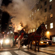 (9)US-NEW YORK-RECESSION-LIFESTYLE