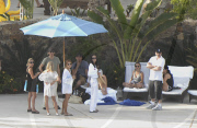 jennifer Aniston, Courtney cox-arquette, leonardo dicaprio, bar rafaeli, tobey maguire, ethan hawke, david arquette, jennifer Meyer